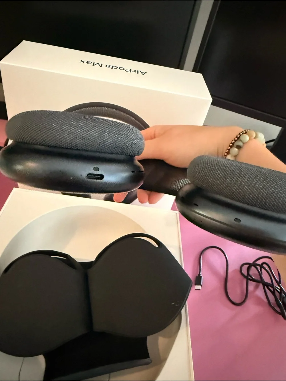 Apple Max Headphones Space Gray Over-Ear Wireless